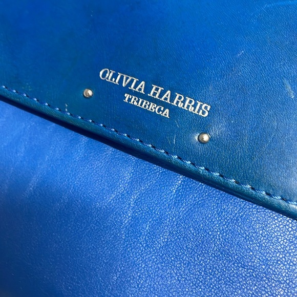 OLIVIA HARRIS.  Woman’s. Leather purse. All leather. Blue color  Great condition - Picture 7 of 11